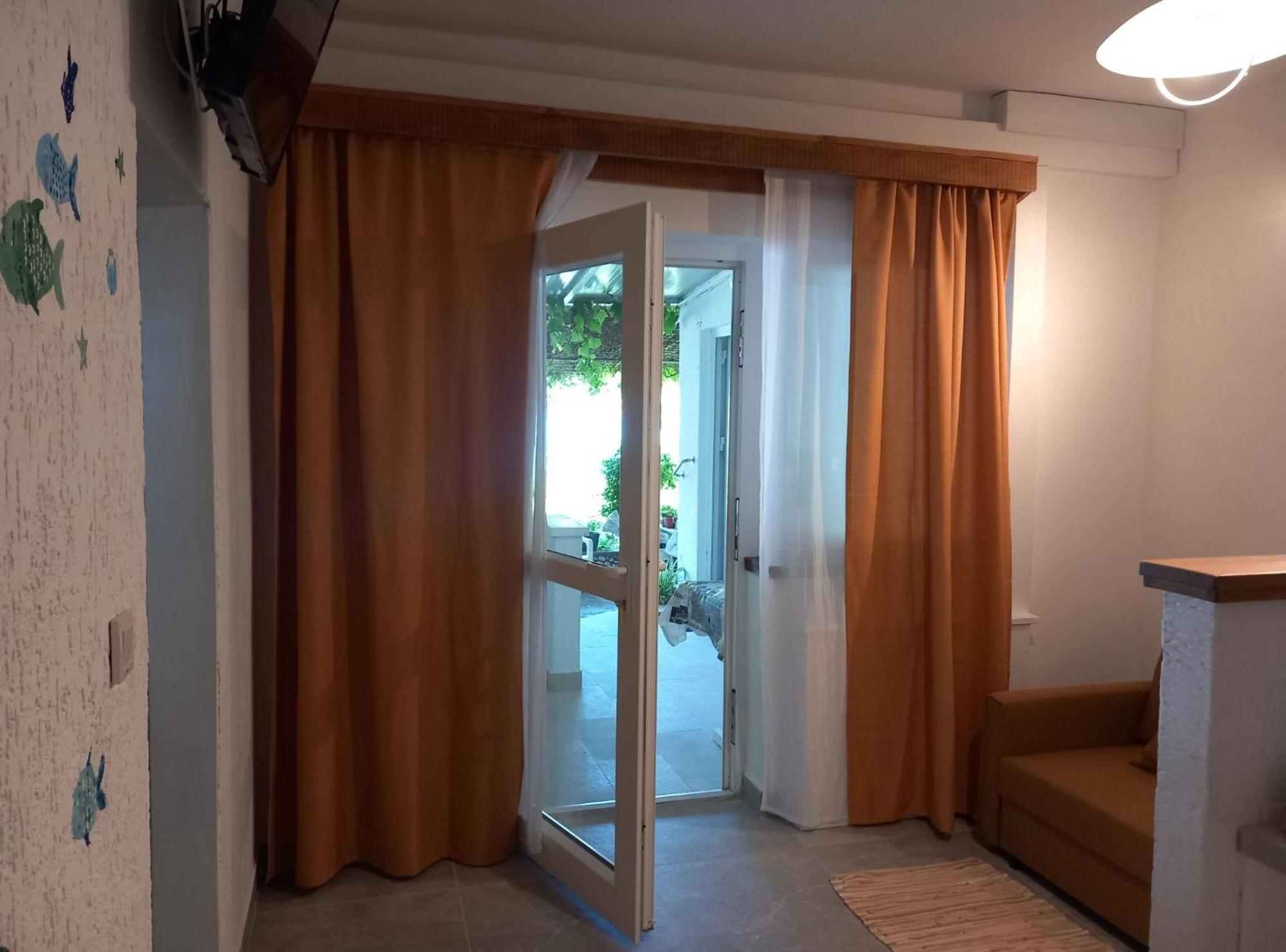 Guest House Green Corner 苏佩塔斯卡德拉加 外观 照片