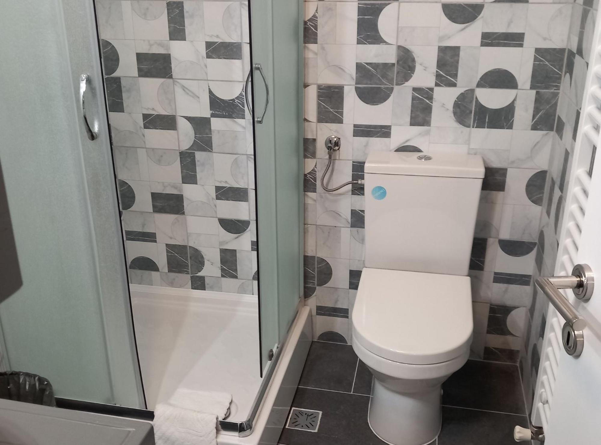 Guest House Green Corner 苏佩塔斯卡德拉加 外观 照片